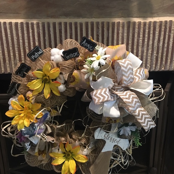 Wreaths - Picture 4 of 4